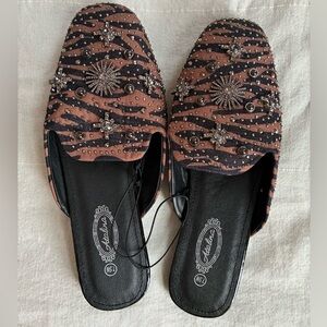 Atalina WIDE WIDTH sz 7.5 Luxury Glam Jeweled Animal Zebra Print Slip on Mules